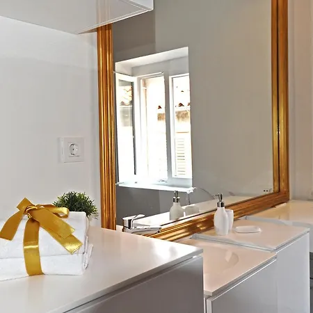 Tinel Premium Edition B&B 자다르