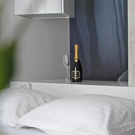 Tinel Premium Edition Couette-café 4*